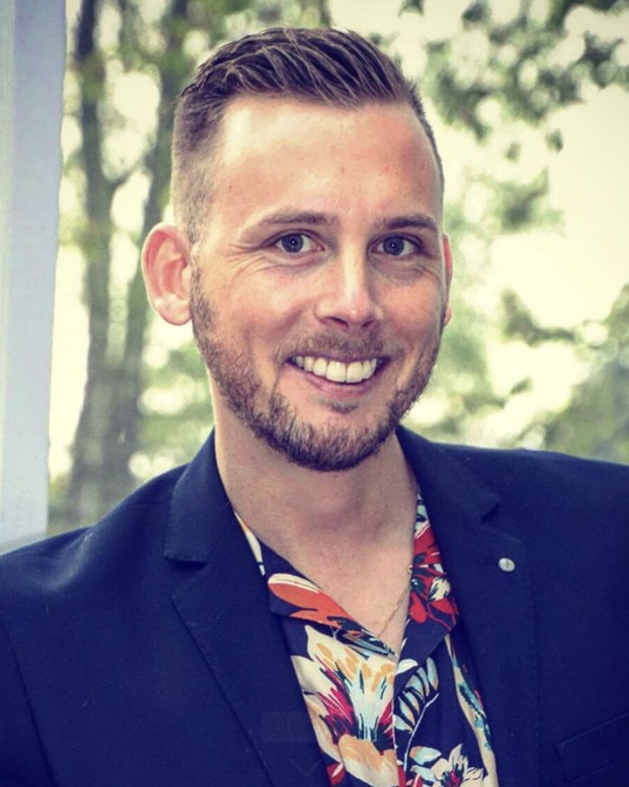 Tobbe Dahl, Dinprofil